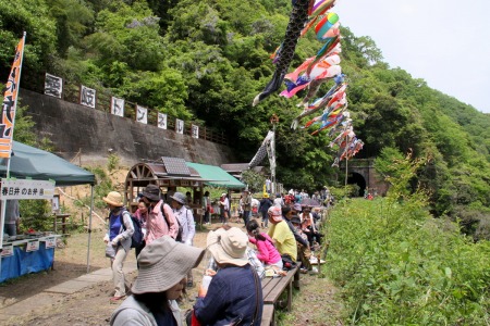 マルシェ　中ほど